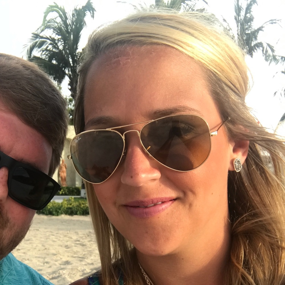 Meet your Posher, Lisa